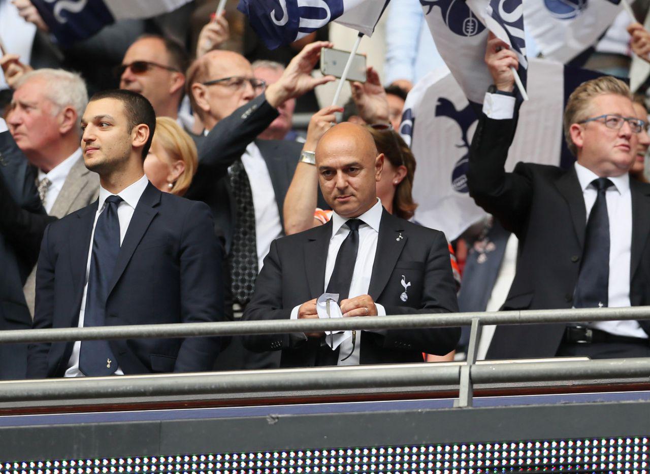 英超重磅宫斗！63岁列维离任：结束25年热刺生涯 被老板子女逼走